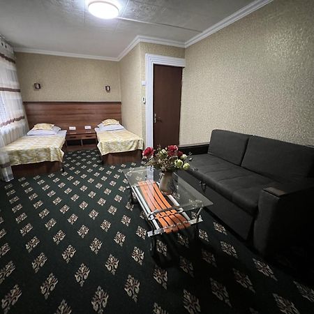 费尔干纳 Status House酒店 外观 照片